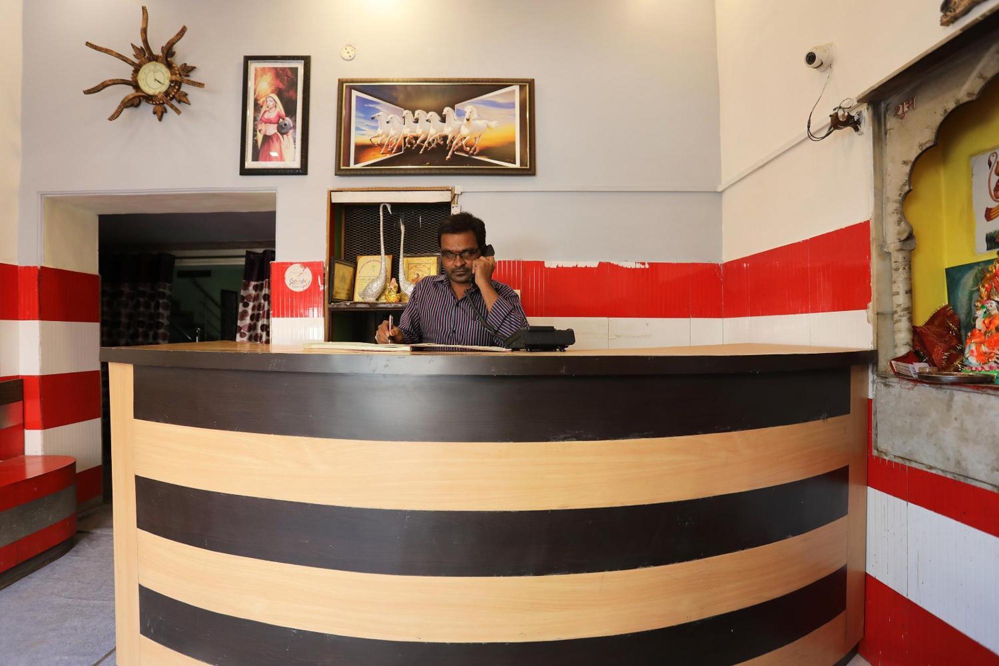 Hotel O Vanshika Agra  Kültér fotó